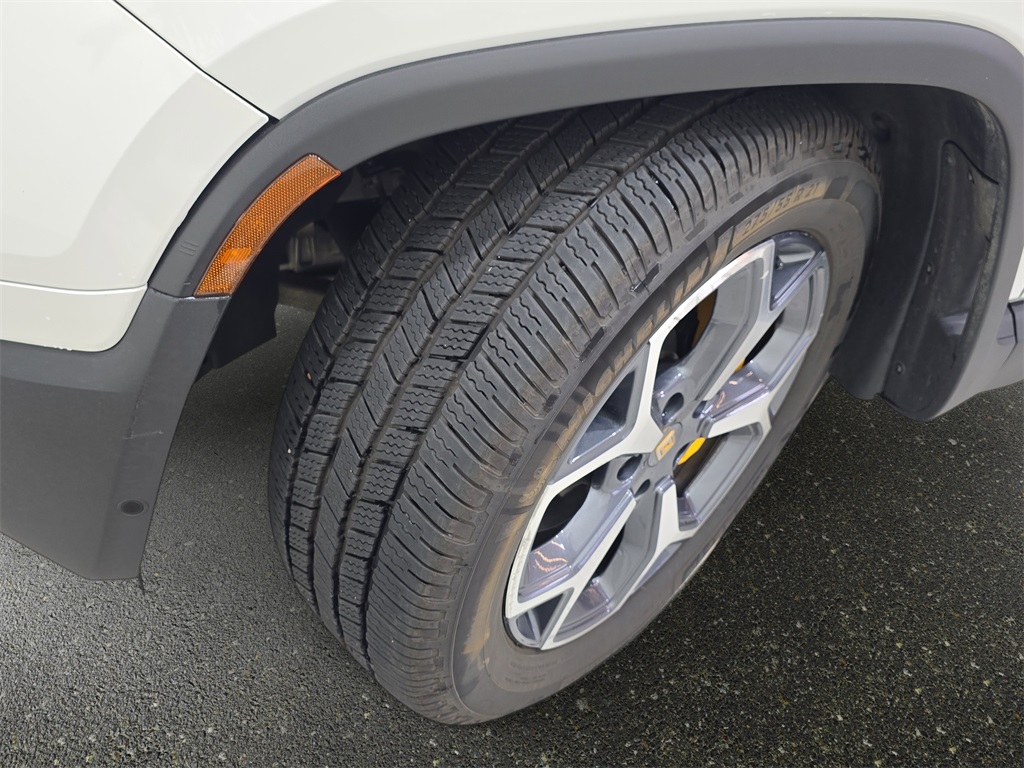 2023 Rivian R1S Adventure photo 30