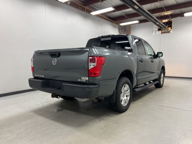 2017 Nissan Titan S photo 4