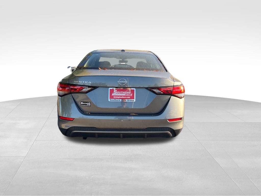 2025 Nissan Sentra SV photo 3