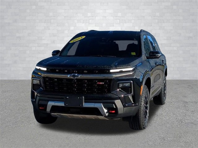 2024 Chevrolet Traverse Z71 photo 2