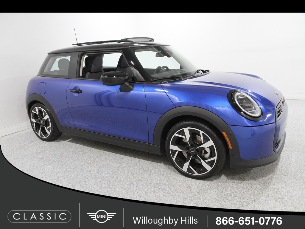 2025 MINI Hardtop 2 Door S's photo