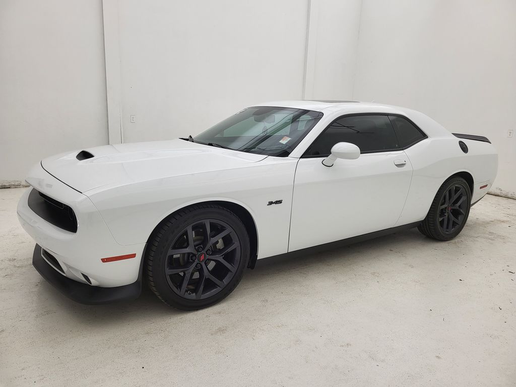 2023 Dodge Challenger R/T photo 7
