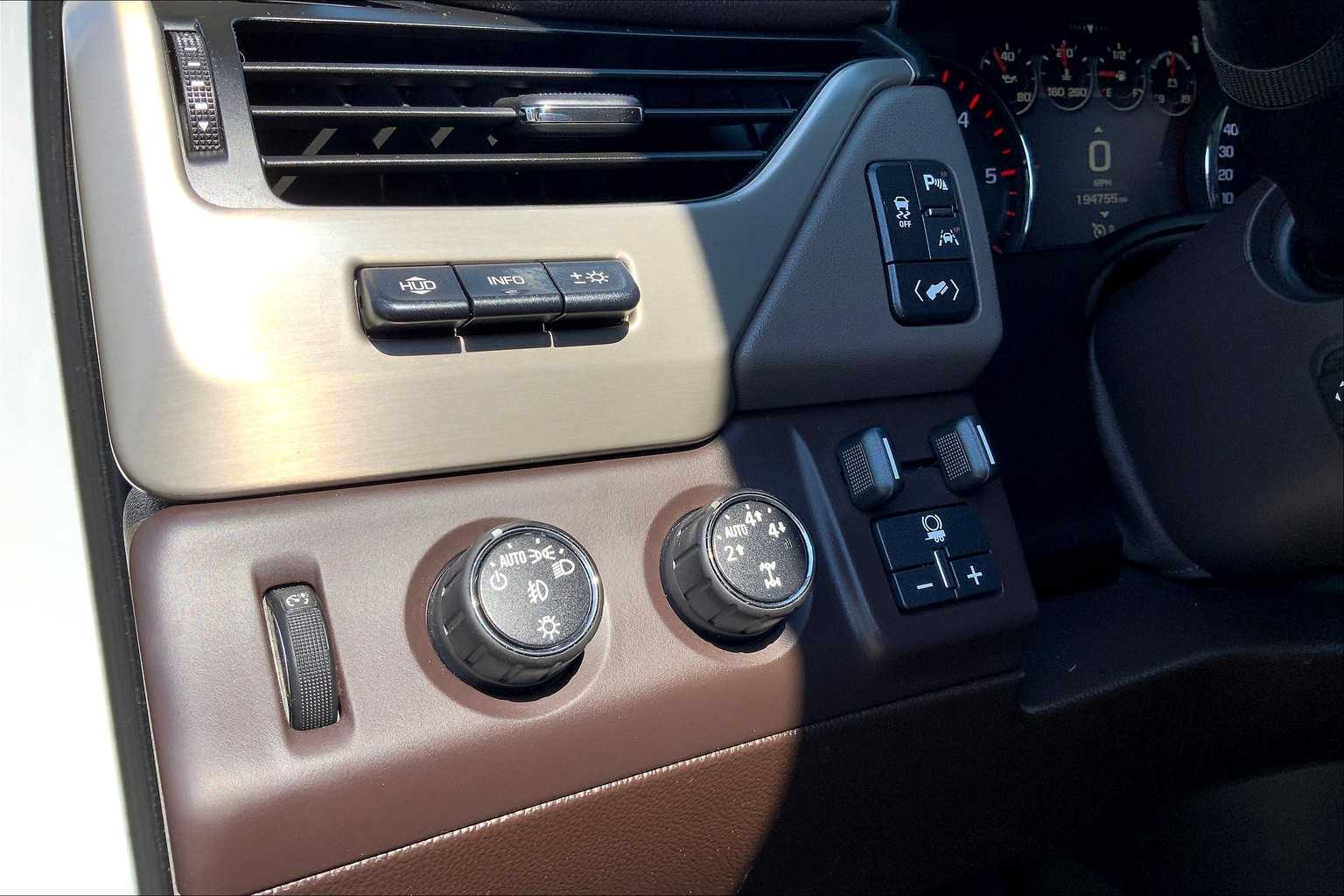 2016 Gmc Yukon XL Denali photo 34