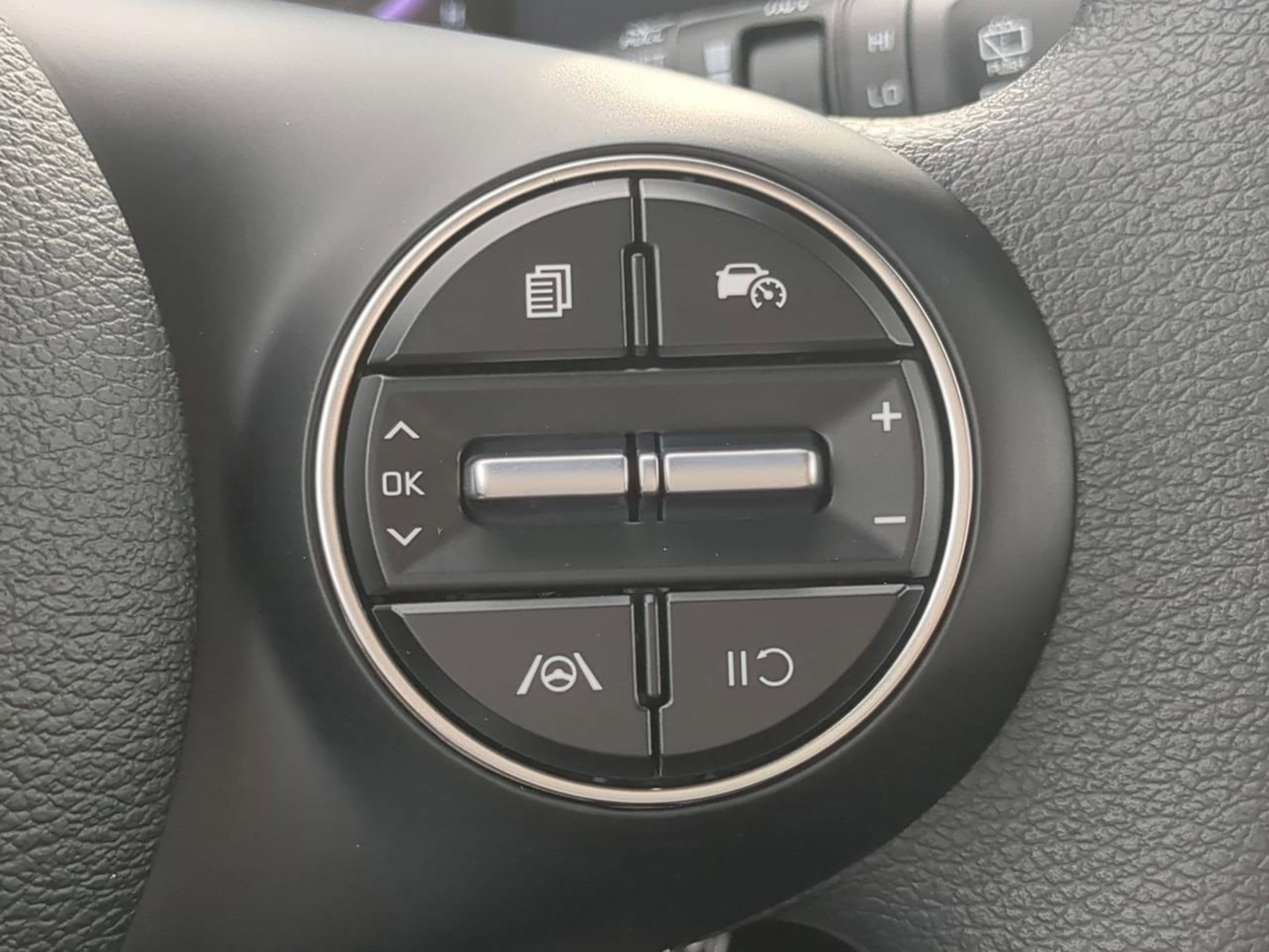 2025 Kia Soul LX photo 20