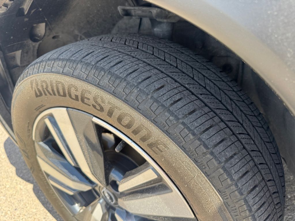 2023 Nissan Rogue SL photo 20