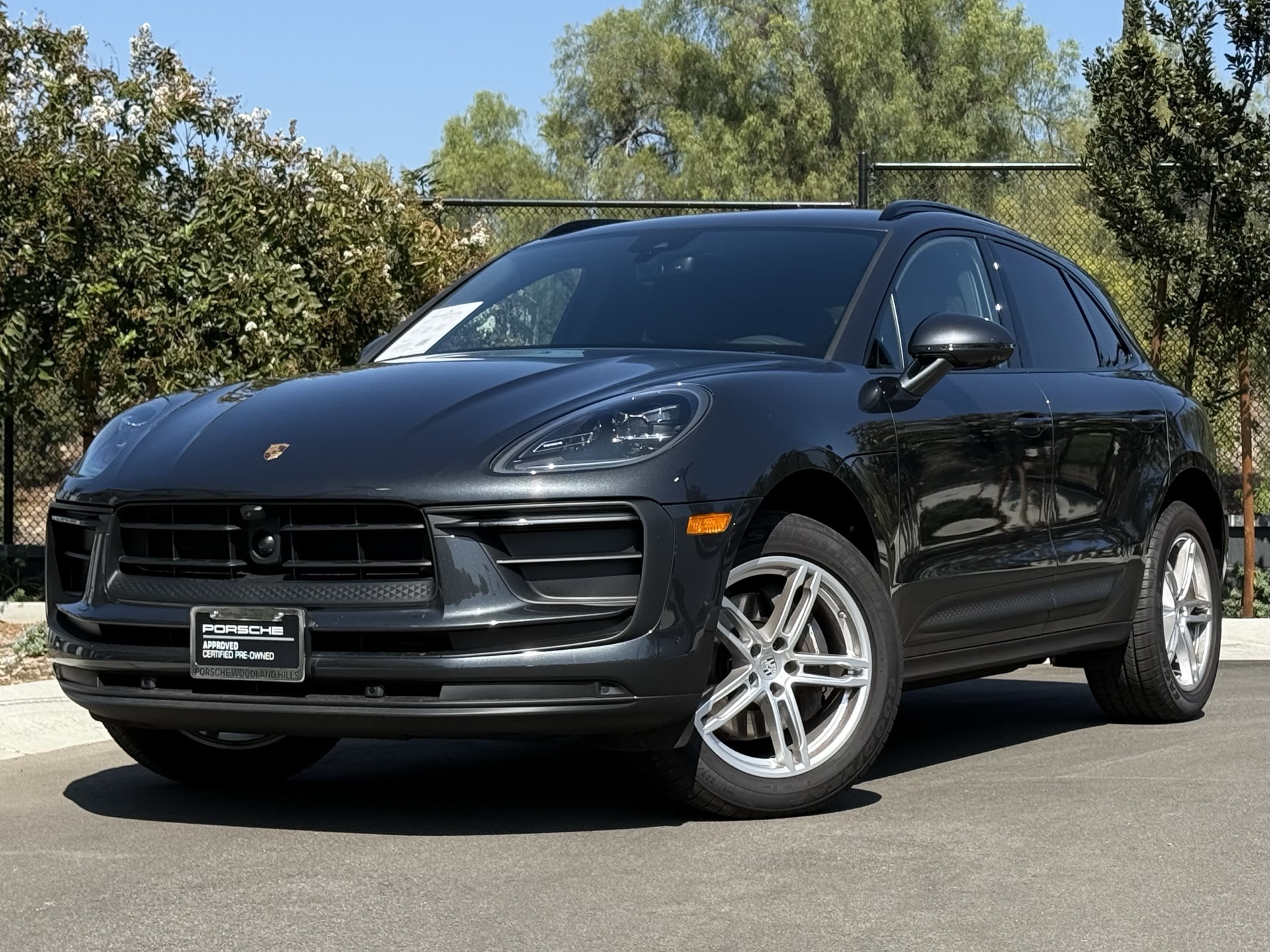 2024 Porsche Macan Base