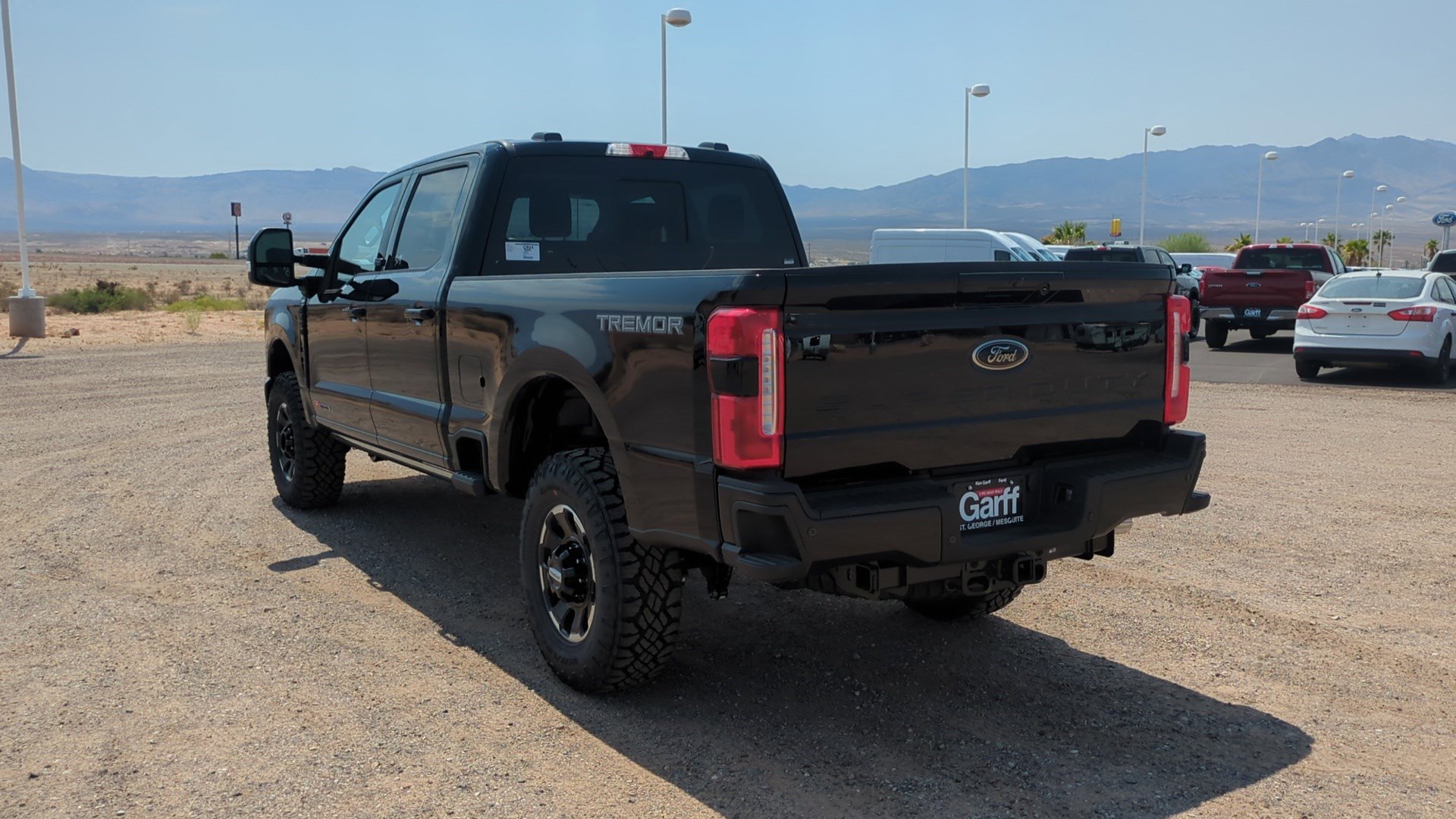 2025 Ford F-250 Lariat photo 4