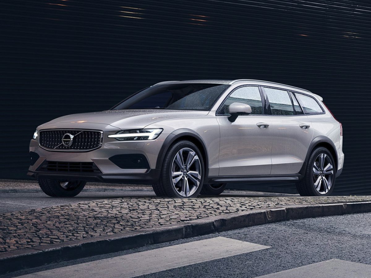 2020 Volvo V60 Cross Country Base's photo