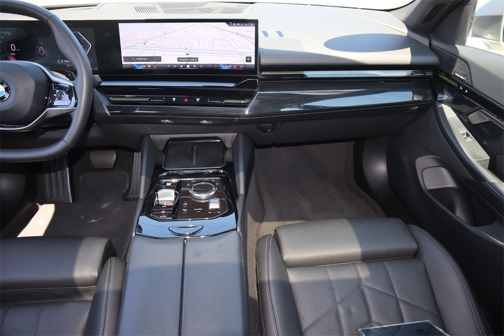 2024 Bmw 530i photo 13