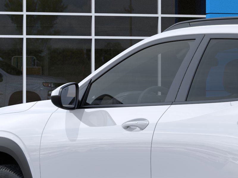 2025 Chevrolet Trax LT photo 11