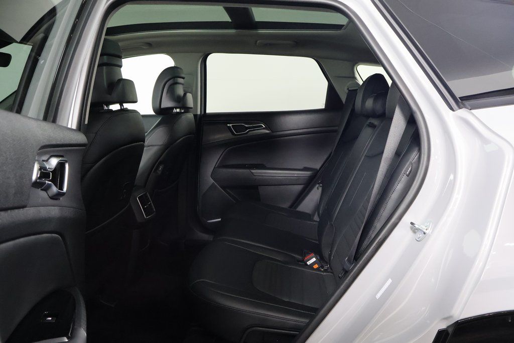 2025 Kia Sportage photo 8