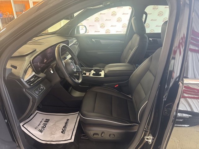 2025 Buick Enclave Preferred photo 3