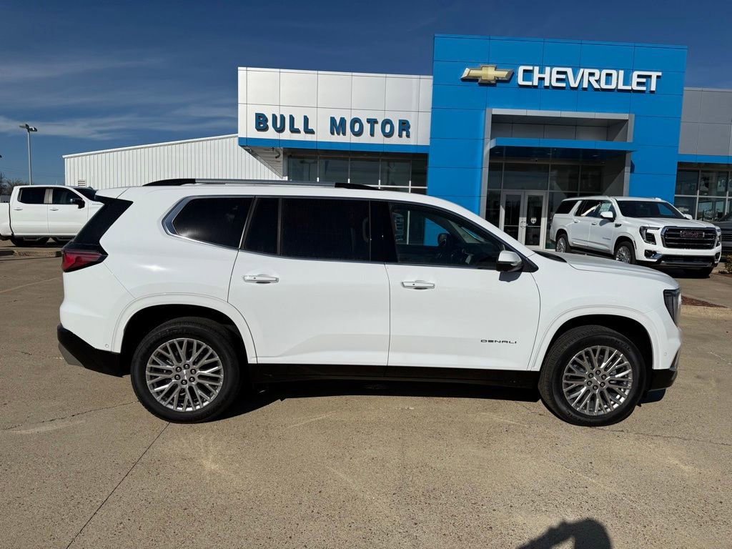 2026 GMC Acadia Denali's photo