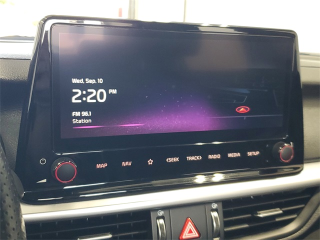 2023 Kia Forte GT-Line photo 17
