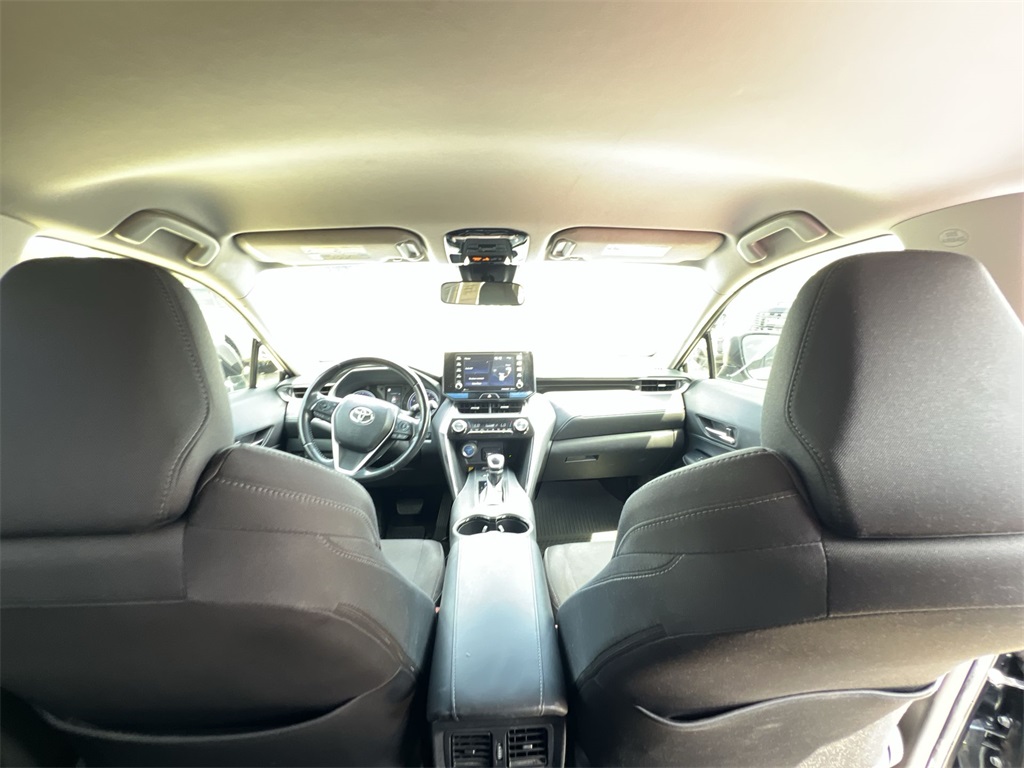 2021 Toyota Venza LE photo 10