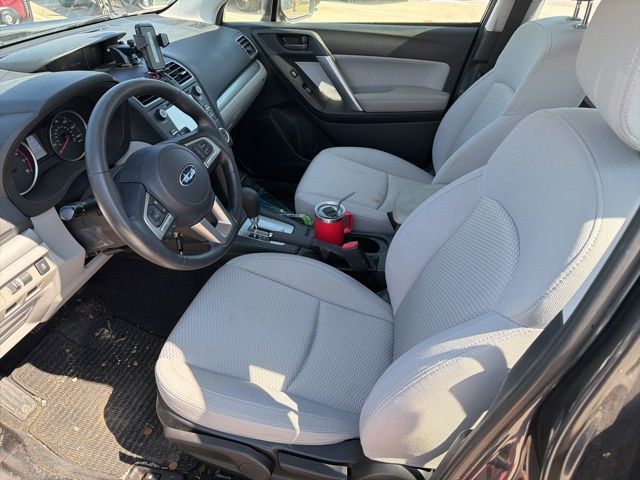 2018 Subaru Forester 2.5i photo 6