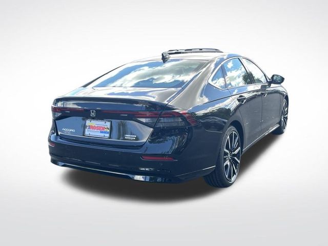 2025 Honda Accord Hybrid Touring photo 5