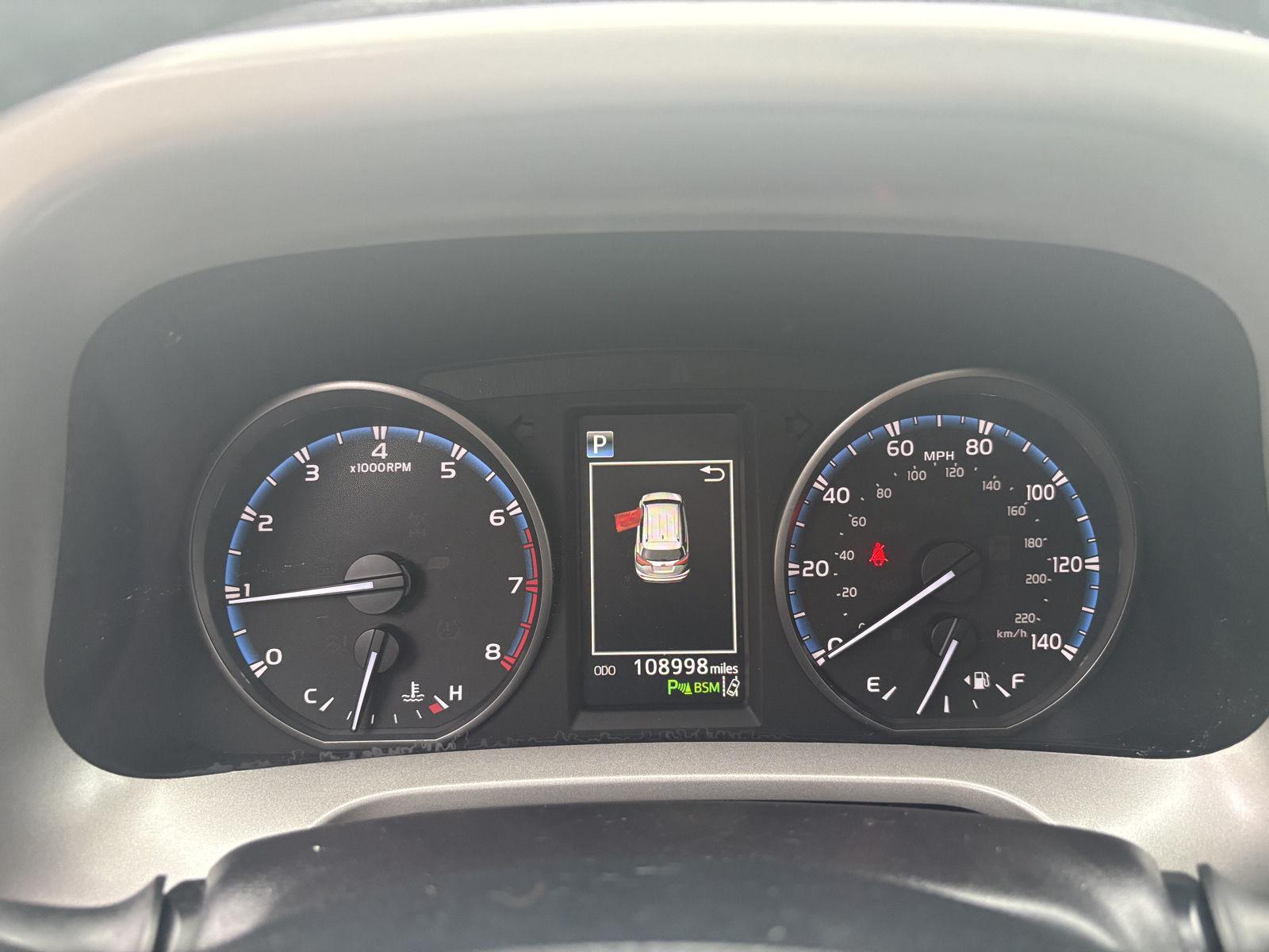 2018 Toyota RAV4 Adventure photo 12