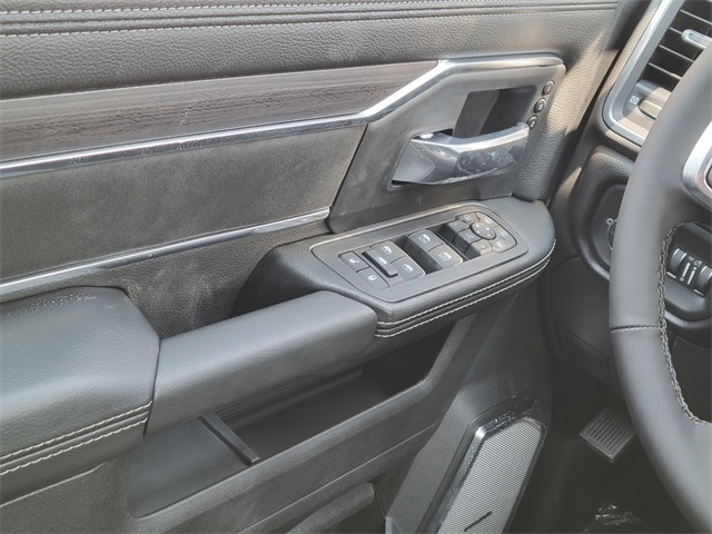 2025 Ram 2500 Laramie photo 29