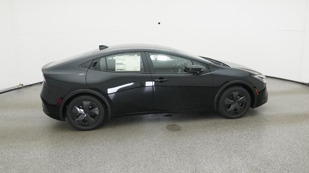 2026 Toyota Prius LE photo 25