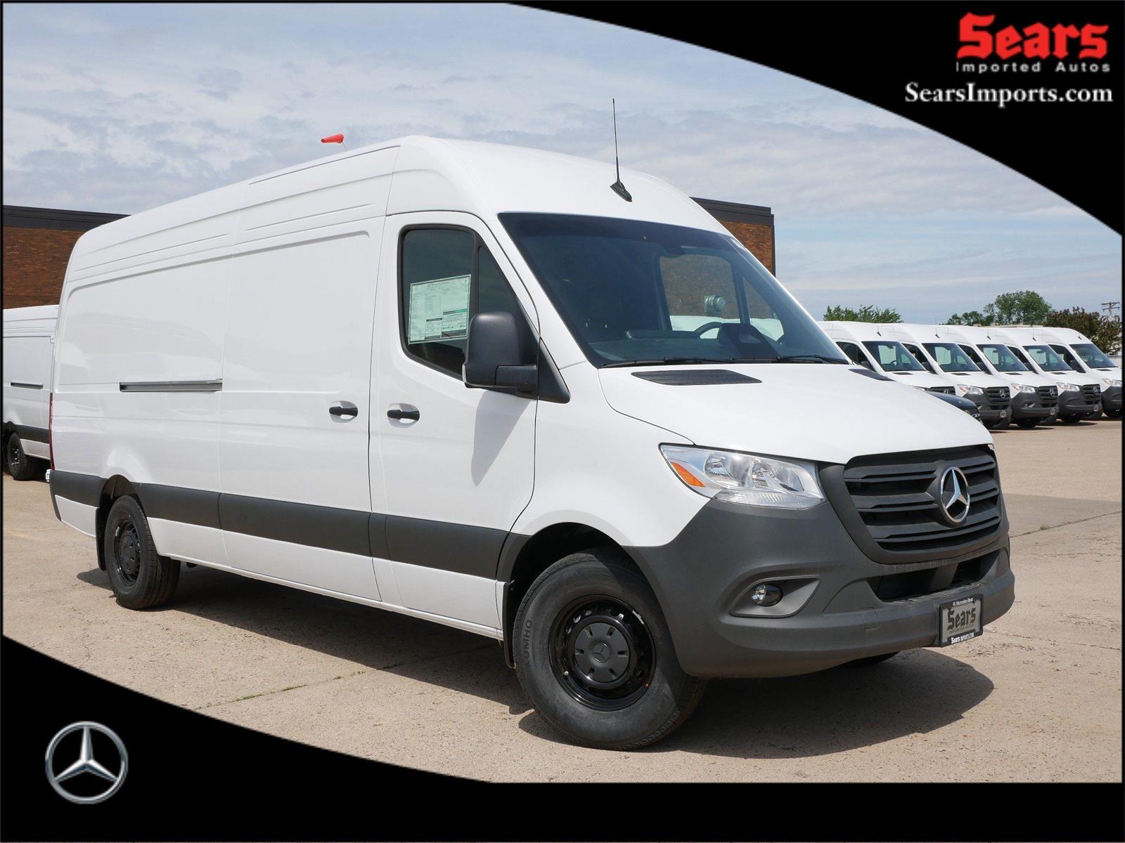 2025 Mercedes-Benz Sprinter Cargo Van Base's photo