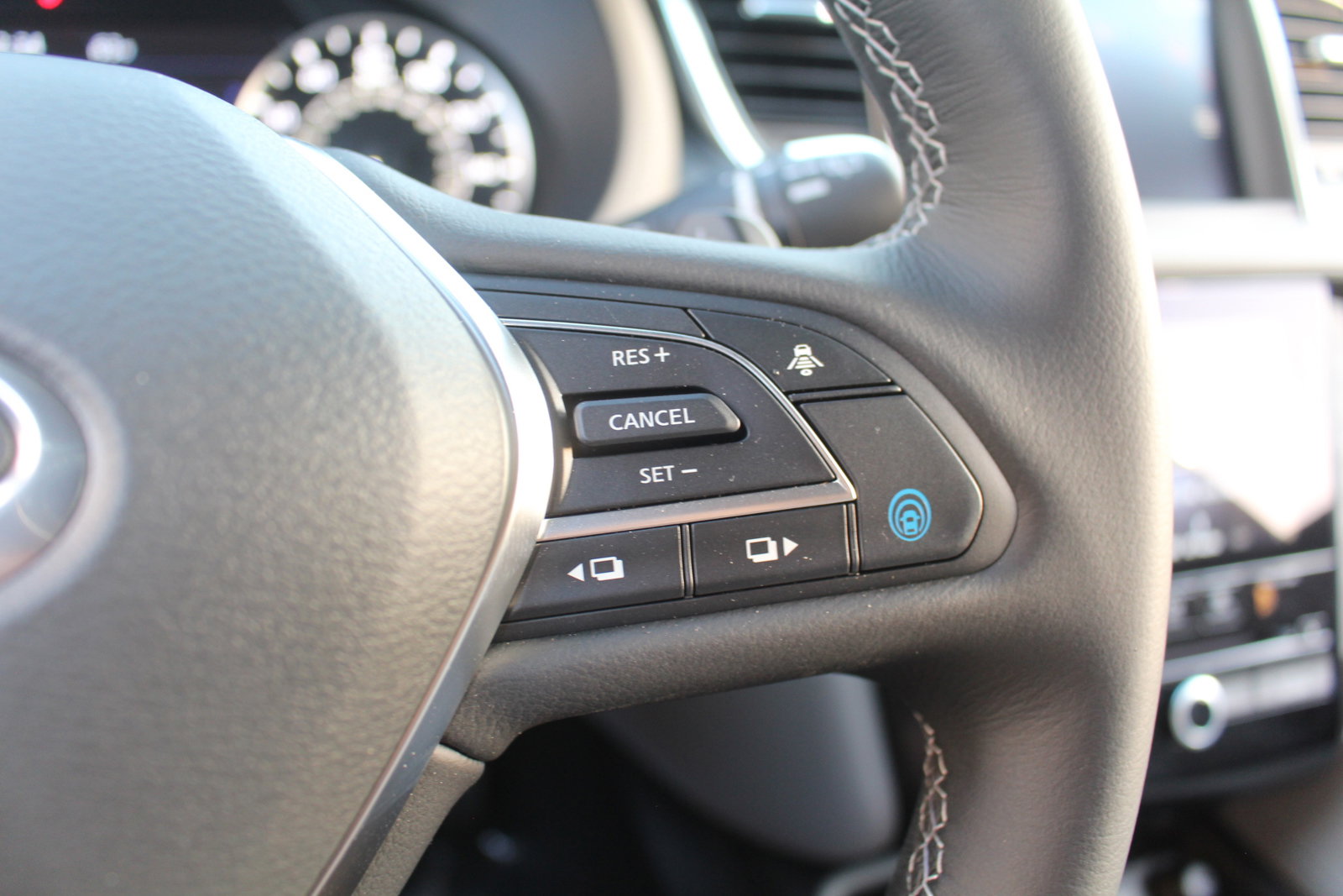 2025 Infiniti QX50 Luxe photo 24