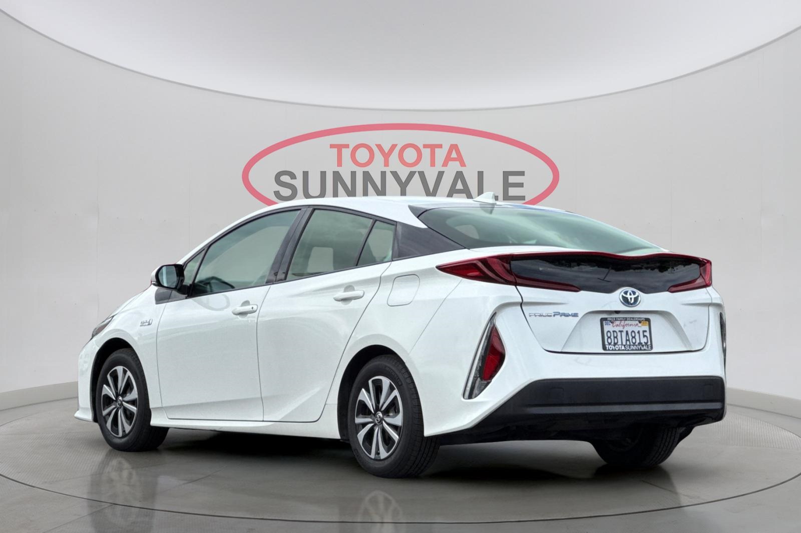 2017 Toyota Prius Prime Plus photo 6