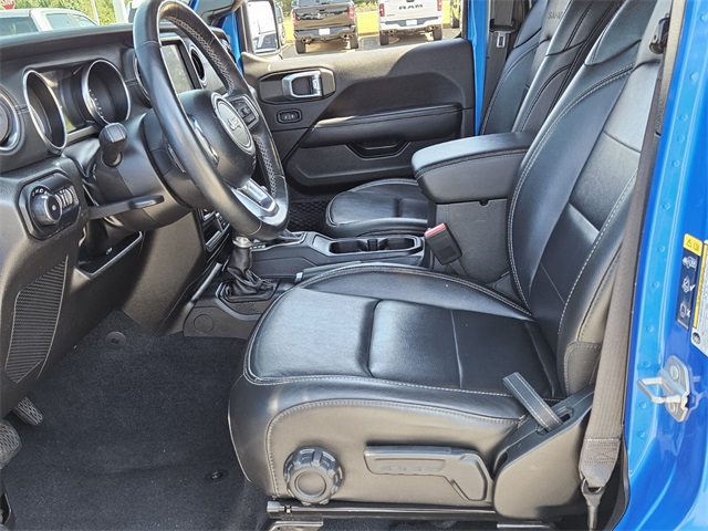 2022 Jeep Wrangler Unlimited Sahara photo 3