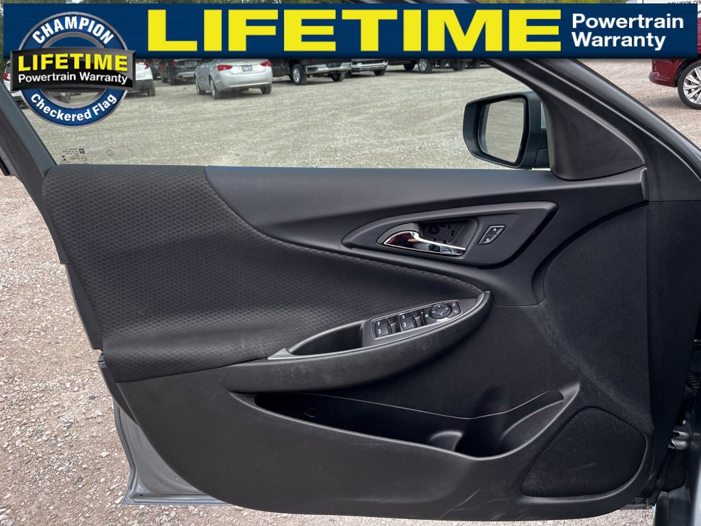 2024 Chevrolet Malibu 1LT photo 9