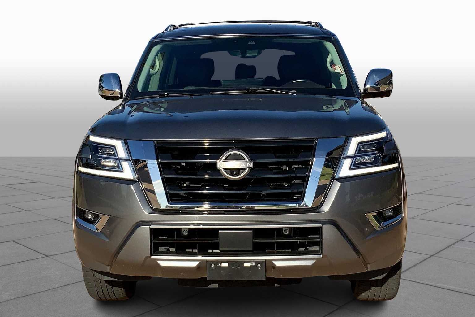 2021 Nissan Armada Platinum photo 3
