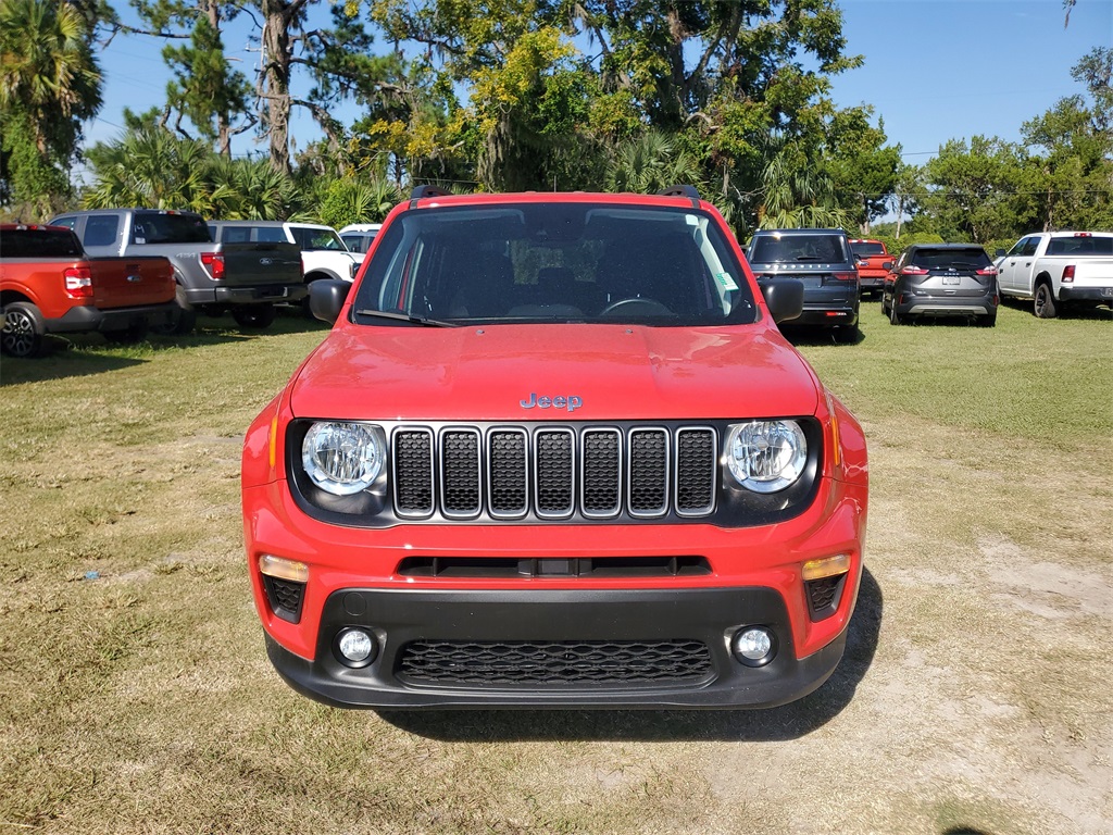 2023 Jeep Renegade Latitude photo 5