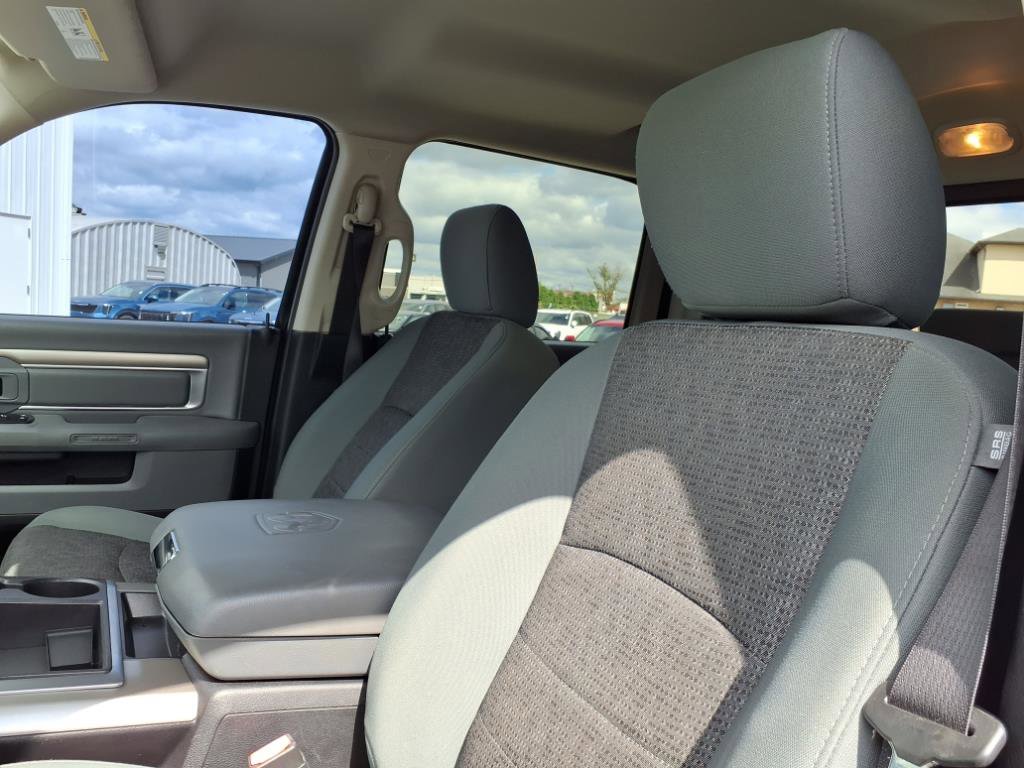 2015 Ram 1500 Big Horn photo 16