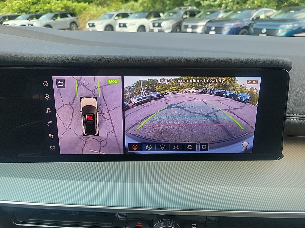 2025 Nissan Murano SL photo 13