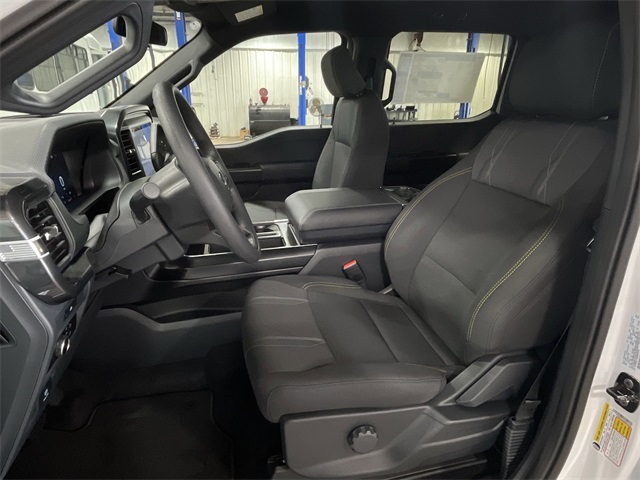 2025 Ford F-150 STX photo 16