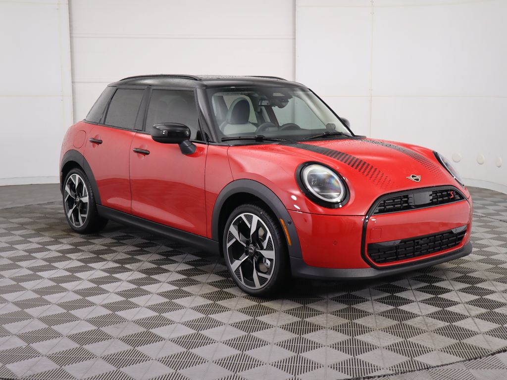 2026 Mini Cooper 4 Door Hardtop Signature photo 2