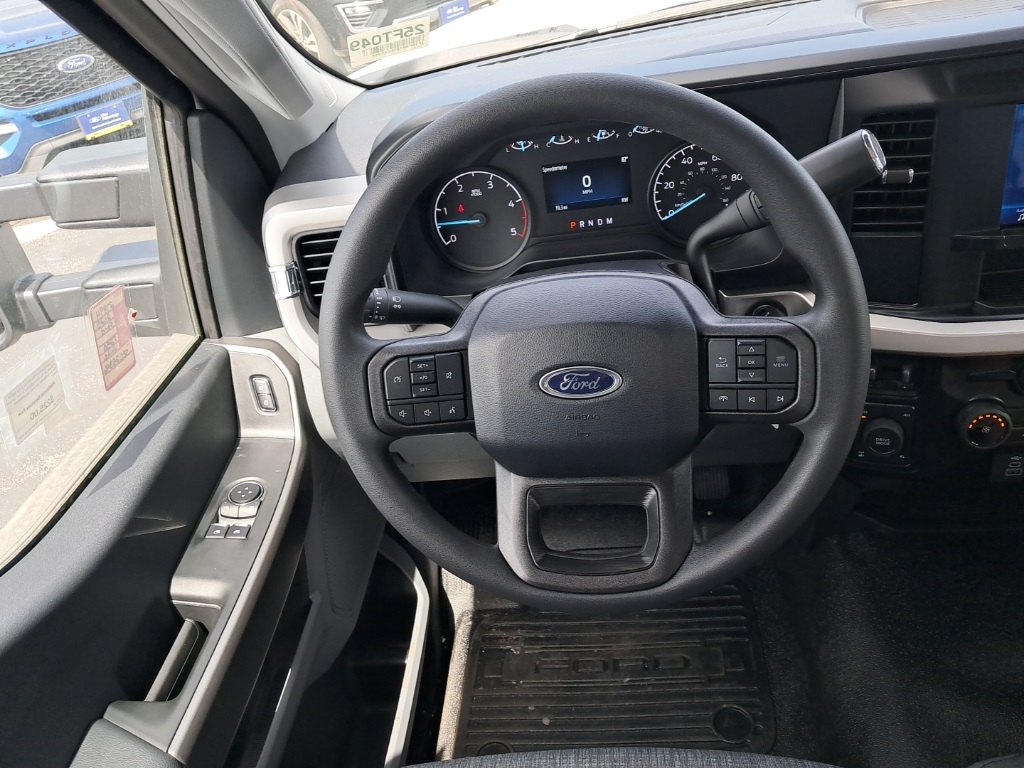 2025 Ford F-250 XLT photo 17