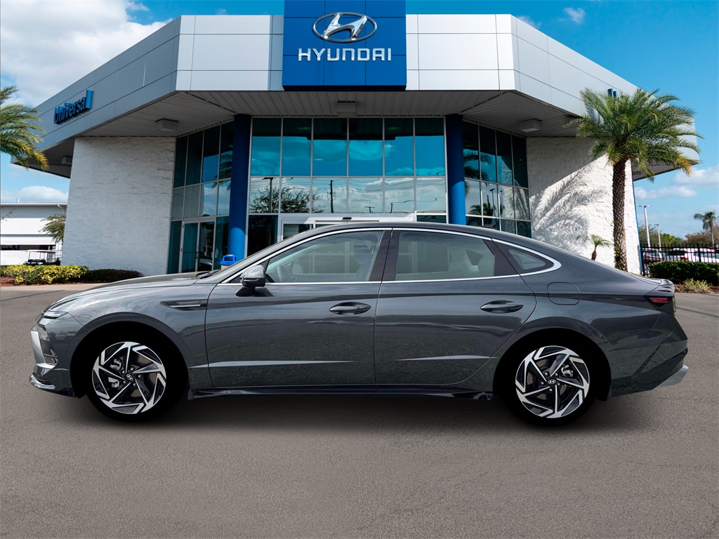 2026 Hyundai Sonata SEL Sport photo 3