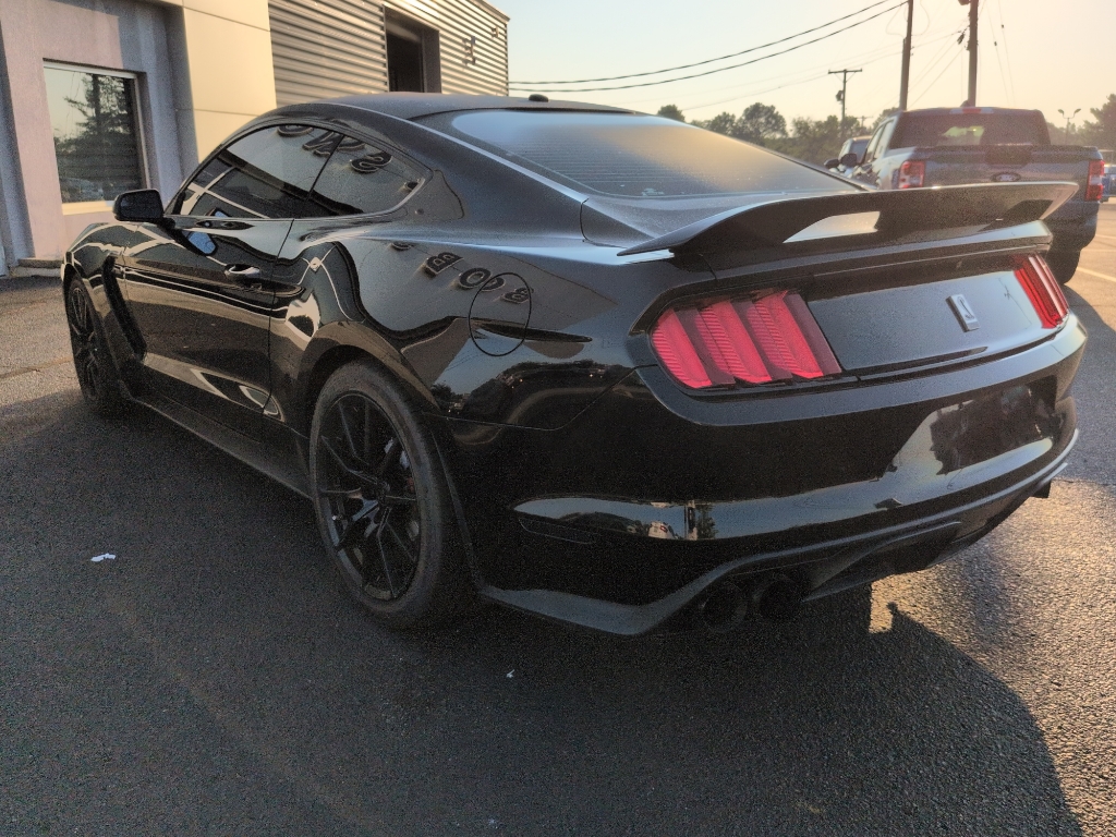 2017 Ford Mustang Shelby GT350 photo 3