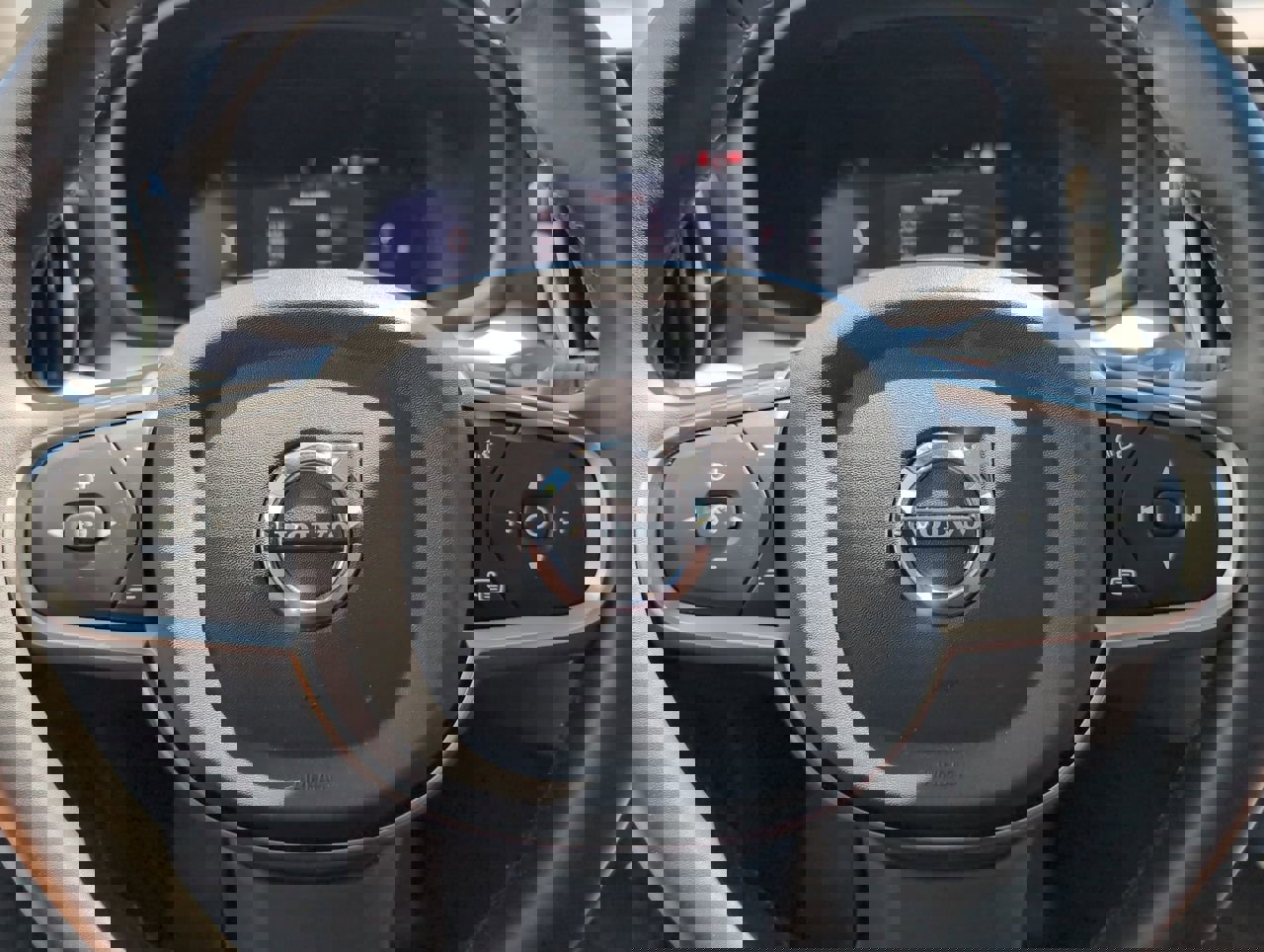 2025 Volvo S60 Core photo 18