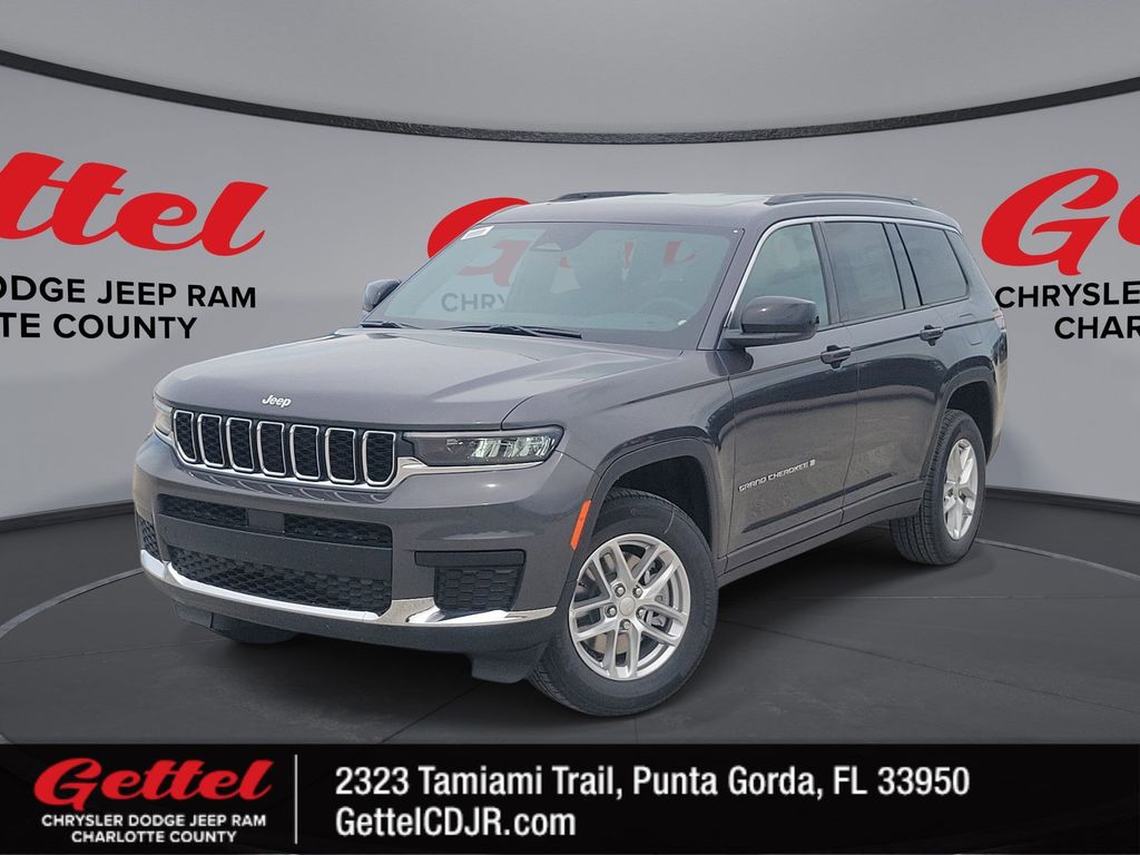 2025 Jeep Grand Cherokee L Laredo's photo