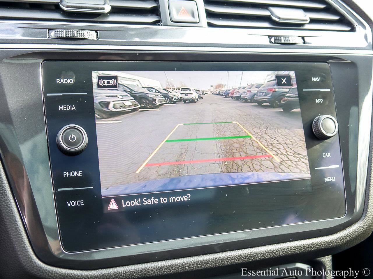 2022 VOLKSWAGEN TIGUAN - Image 15