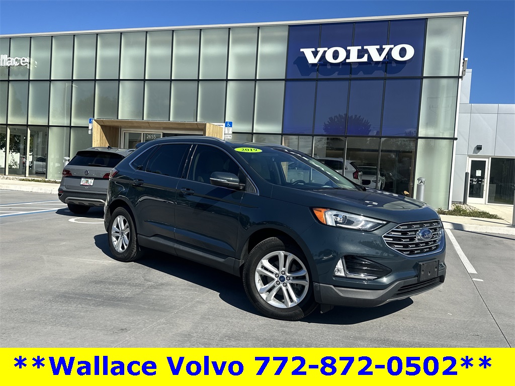 2019 Ford Edge SEL's photo