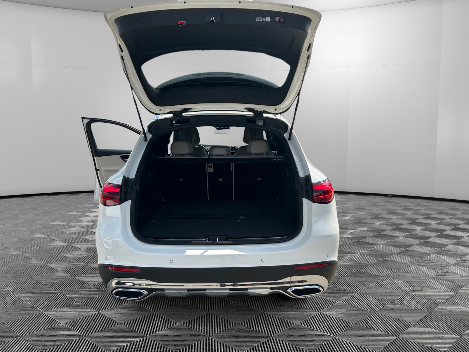 2025 Mercedes Benz GLC 300 4MATIC photo 15