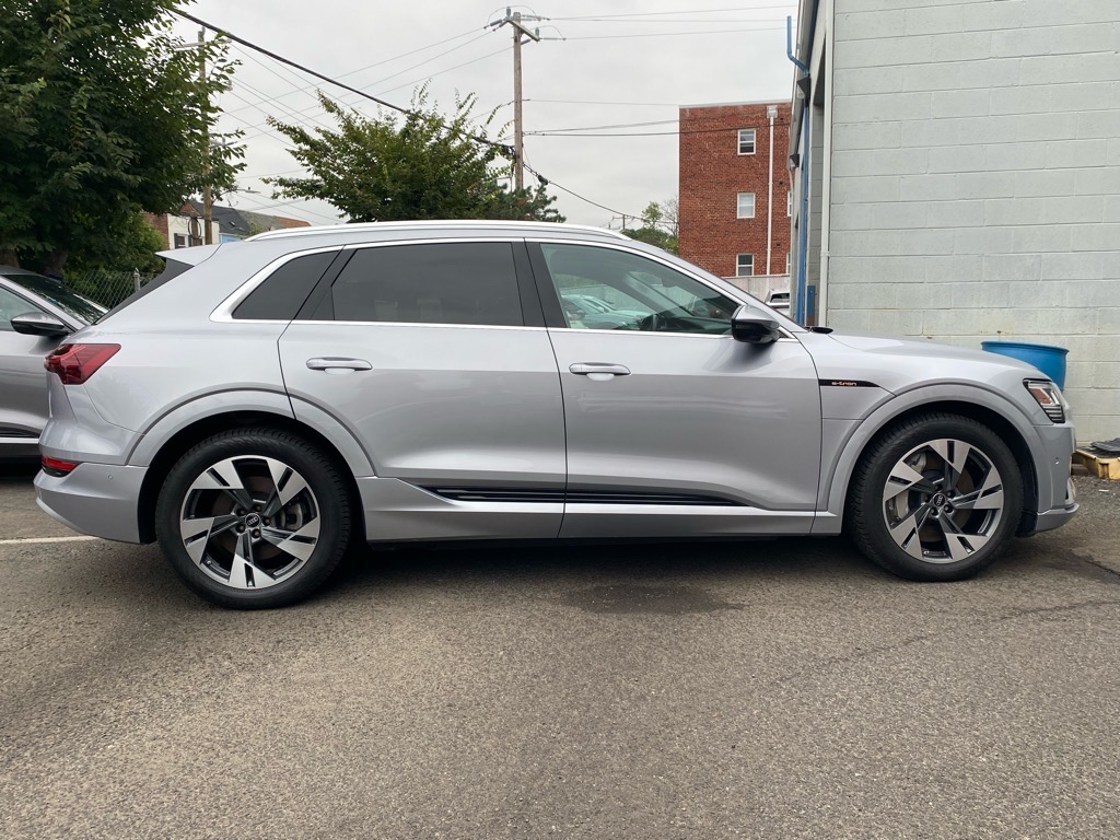 Used 2022 Audi e-tron Premium Plus with VIN WA1LABGE7NB022929 for sale in Alexandria, VA