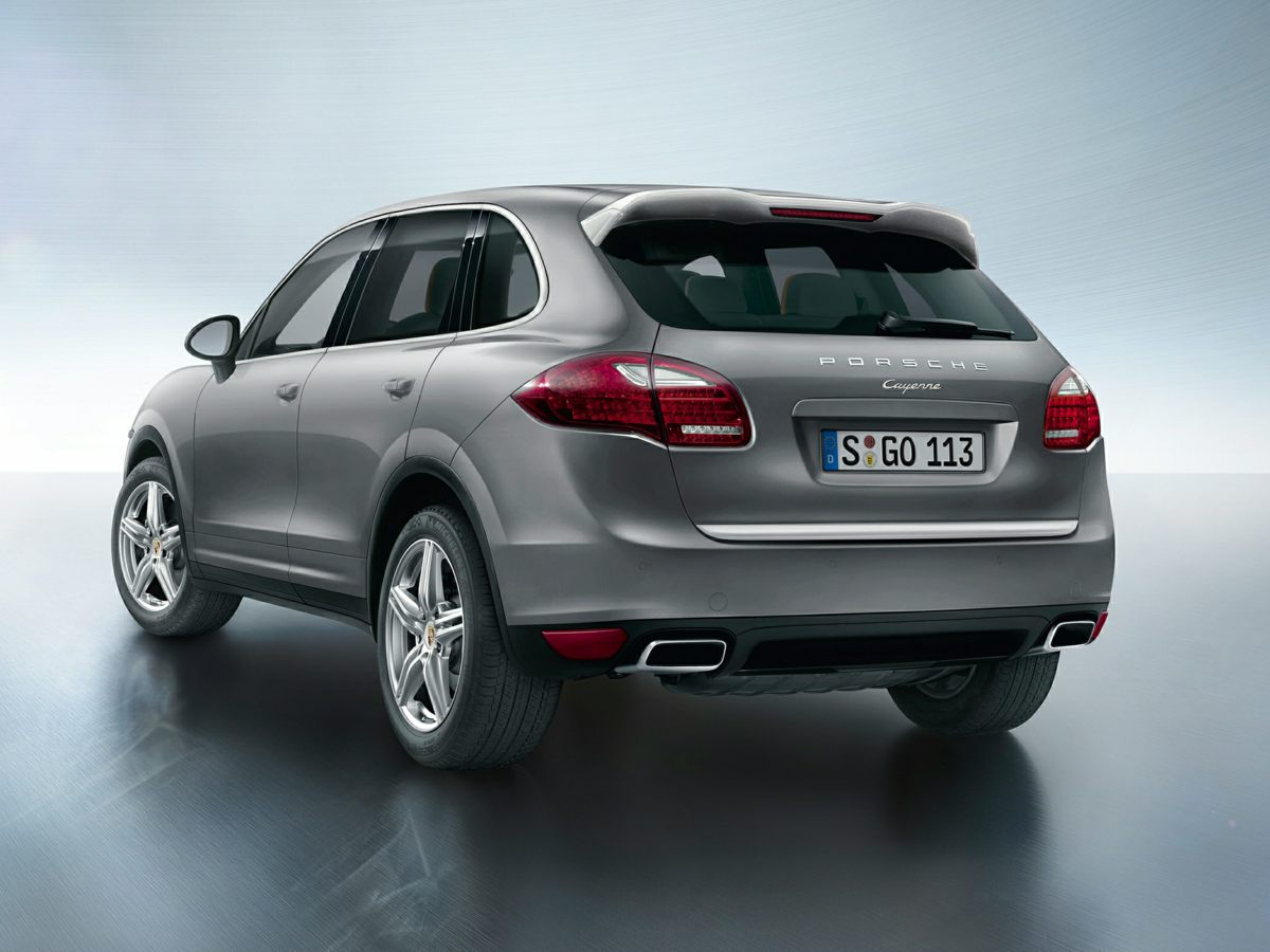 2014 Porsche Cayenne Platinum Edition's photo