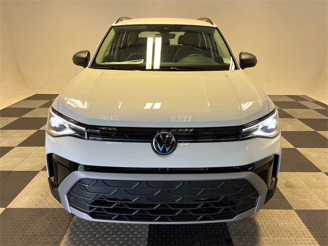 2025 Volkswagen Taos S photo 2