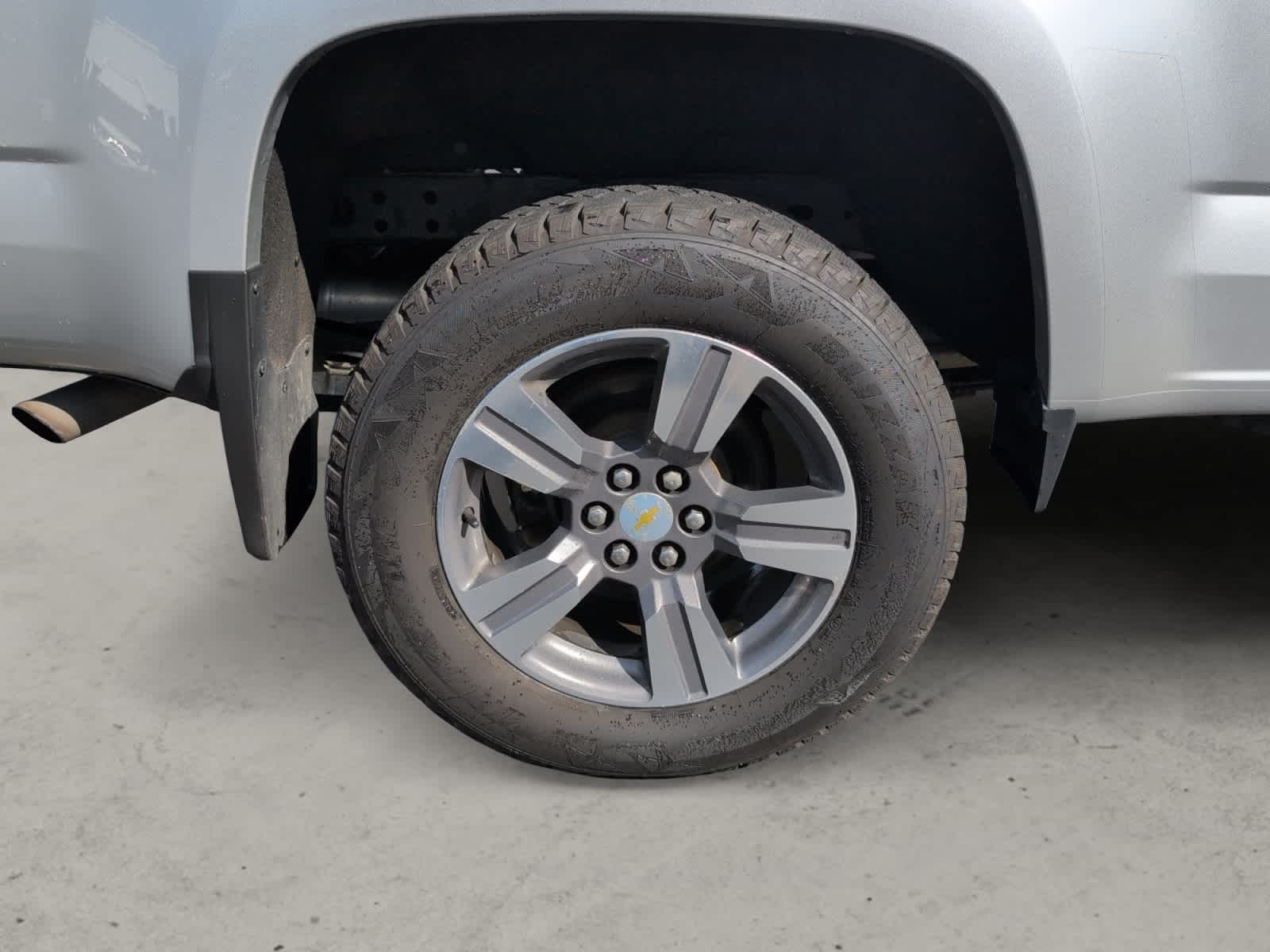 2018 Chevrolet Colorado LT photo 9