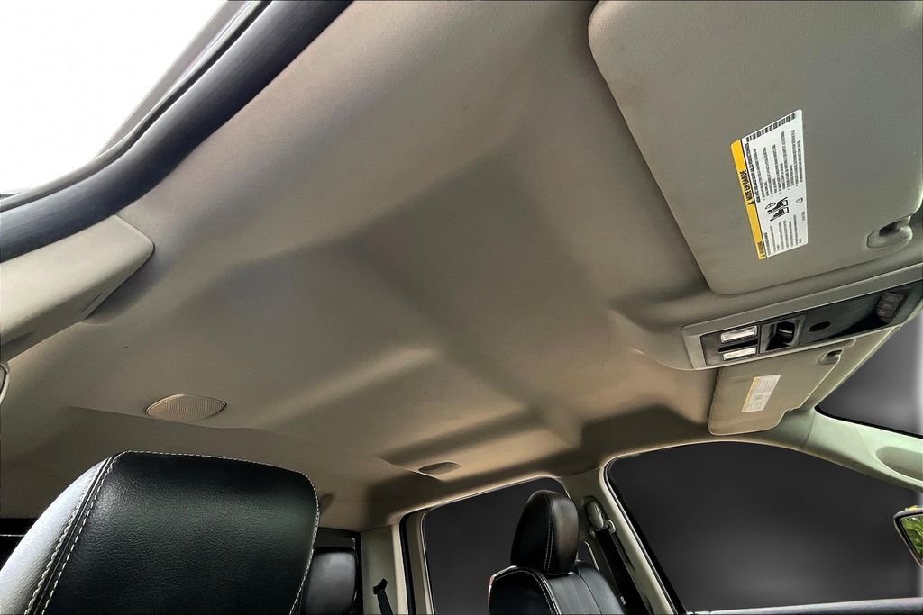2015 Ram 1500 Laramie photo 19