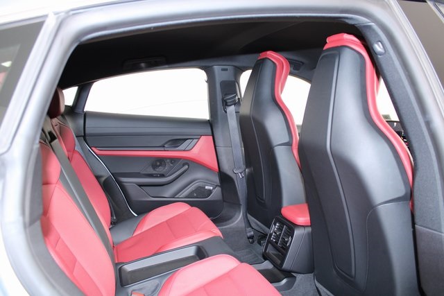 2021 Porsche Taycan 4S photo 23