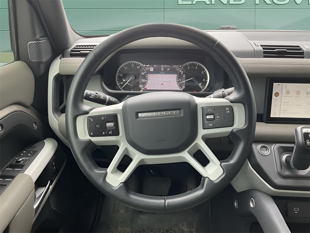 2023 Land Rover Defender 110 SE photo 11